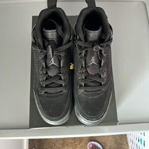 Jordan Big Kid All-Black Spizike Low Sneakers